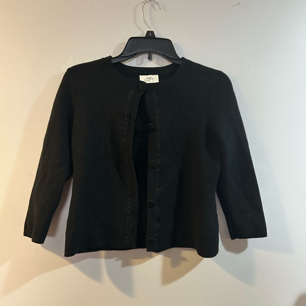 Ann Taylor loft black cardigan with button  sweater size medium